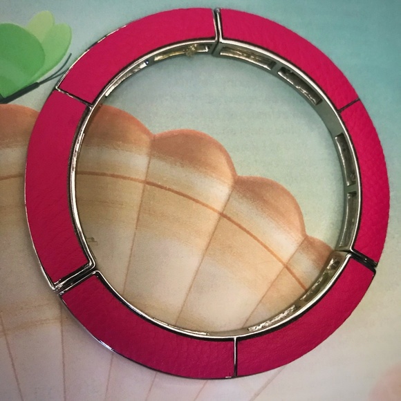 Wheel Me In Bracelet - Picture 4 of 5